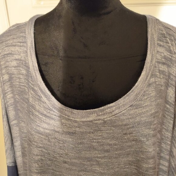 Oversized Gray & Blue Knit Tunic With Contrast Ruffle Sleeves Size 4X-NEW - Picture 8 of 8